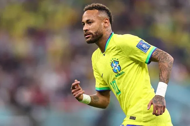 পেলের রেকর্ড ছুঁলেন নেইমার