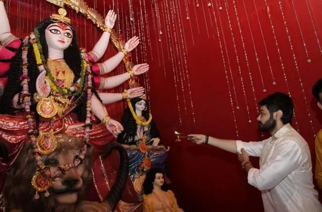 দুর্গা পূজা নিয়ে টলিউডের অন্যতম অভিনেতা বুম্বা দা’র স্মৃতিচারণ