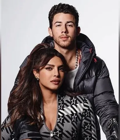 নিকের জন্মদিন সেলিব্রেট করতে অজানা জায়গায় পাড়ি দিল প্রিয়াঙ্কা-নিক