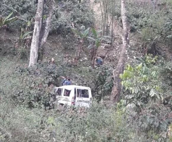 দার্জিলিংয়ের কাছে দুর্ঘটনায় মৃত ৩, আহত ৫