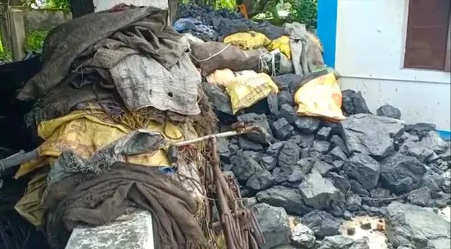 রানীগঞ্জে কয়লা চুরি রুখতে পুলিশের বিশেষ অভিযান