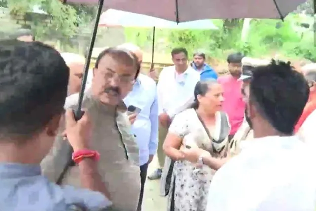 মহিলার সঙ্গে দুর্ব্যবহার, ভাইরাল বিজেপি বিধায়কের ভিডিও