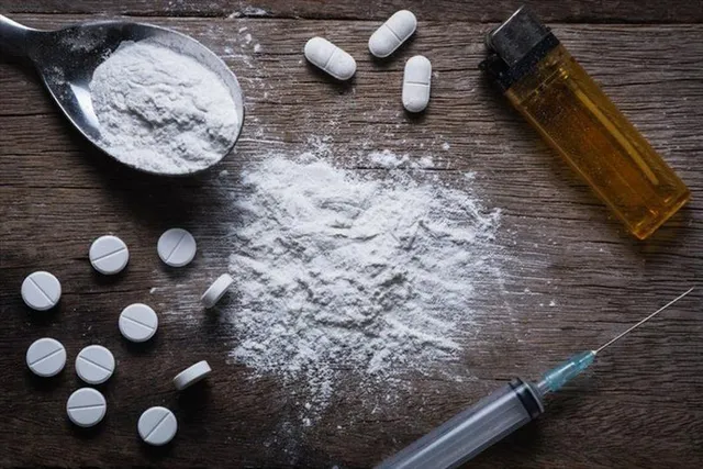 ১৮ লক্ষ টাকার মাদক সমেত গ্রেফতার ১