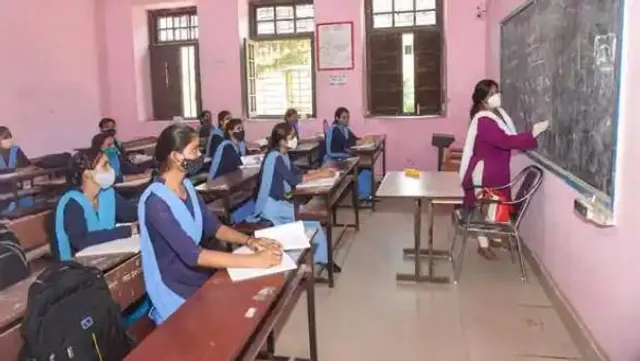 শনিবার উপস্থিতির হার কমল পড়ুয়াদের