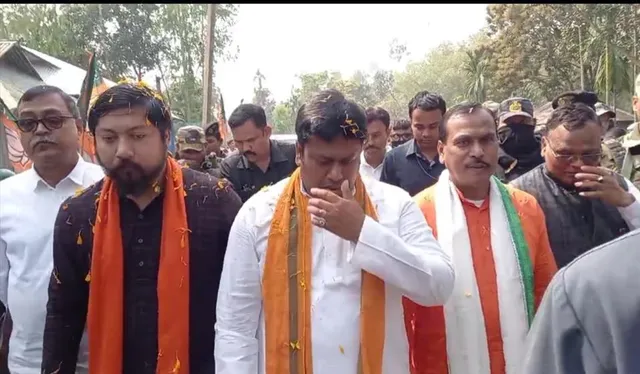 কোচবিহারে গিয়ে নিশীথ প্রামাণিক, মিহির গোস্বামীদের সঙ্গে মিছিল সুকান্ত মজুমদারের