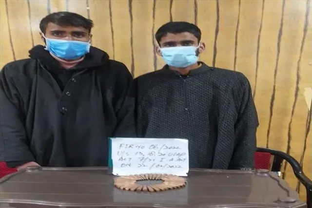 অস্ত্র সহ উপত্যকায় গ্রেফতার ২ জঙ্গি