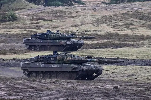 সুইজারল্যান্ডকে লেপার্ড-২ ট্যাংক বিক্রি করছে জার্মানি