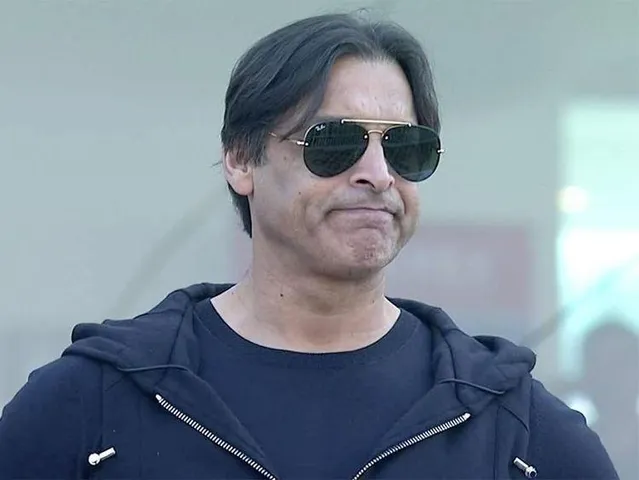 বাবর-কে না ঘাবড়ানোর পরামর্শ দিলেন আখতার