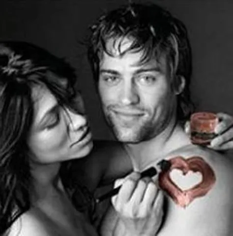 চকোলেটে ডুবে যাওয়ার দিন আজ