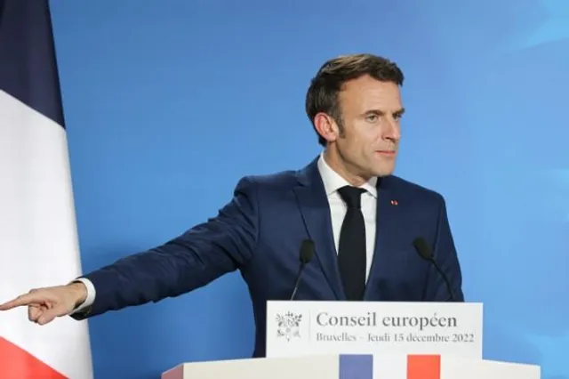 ফ্রান্সের জনগণ আরও বেশি দিন কাজ করুকঃ ফ্রান্সের প্রেসিডেন্ট