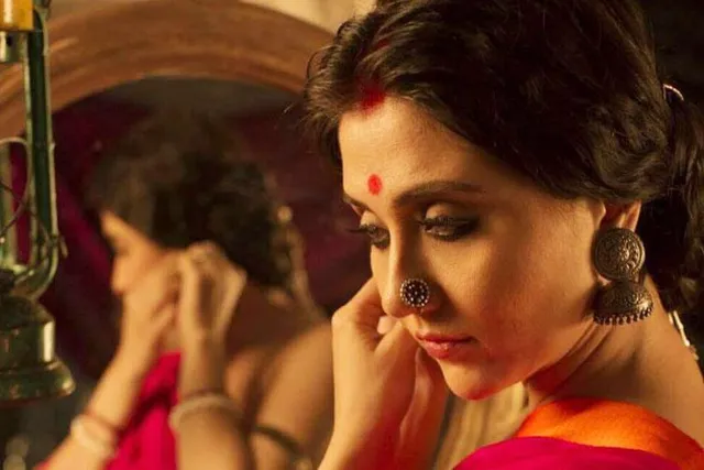 ফের বিস্ফোরক স্বস্তিকা