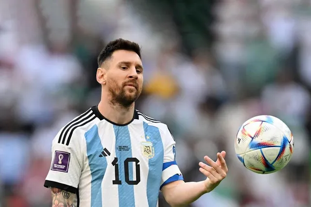 মেসিই তুলবেন বিশ্বকাপের ট্রফি! ৭ বছর পুরোনো টুইটে ভবিষ্যদ্বাণী ভক্তের