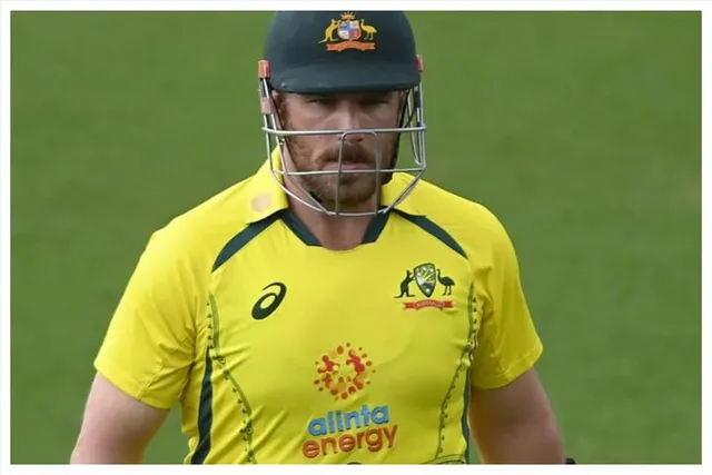 আউট অ্যারন ফিঞ্চ