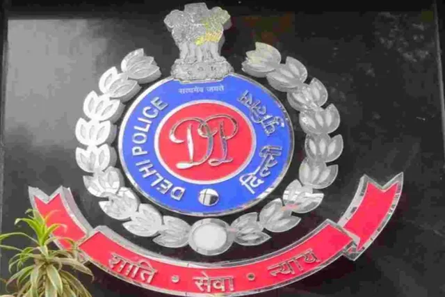 পাবলিক প্লেসে মদ্যপানের বিরুদ্ধে বিশেষ অভিযান পুলিশের