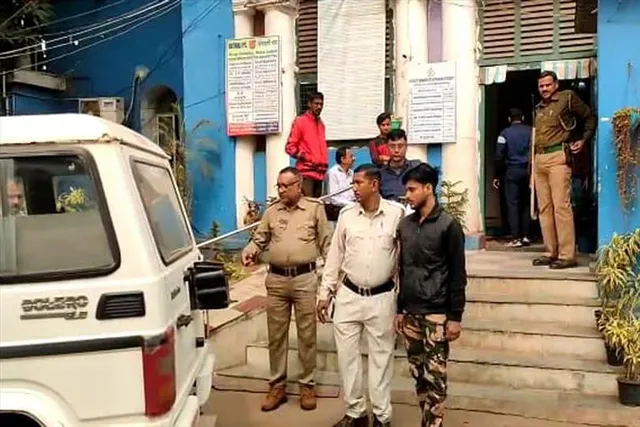 নাবালিকা আত্মহত্যায় প্ররোচনার অভিযোগে গ্রেফতার যুবককে তোলা হল আদালতে