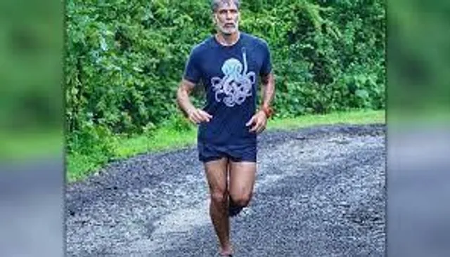 দৌড়ে রেকর্ড গড়লেন মিলিন্দ