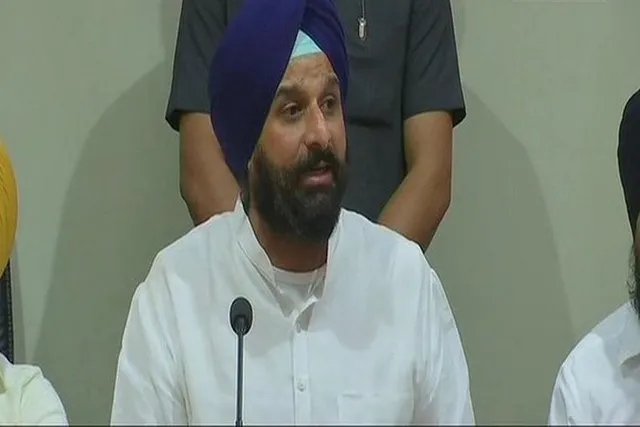 ড্রাগ কেসে আটক শীর্ষ নেতা