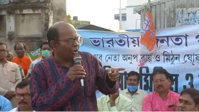 সায়ন্তন বসুর রাজনৈতিক অবস্থান নিয়ে জল্পনা