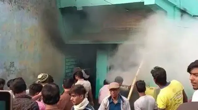 পাণ্ডবেশ্বরের হরিপুরে এক ব্যবসায়ীর বাড়িতে আগুন লাগার ঘটনায় আতঙ্ক এলাকায়