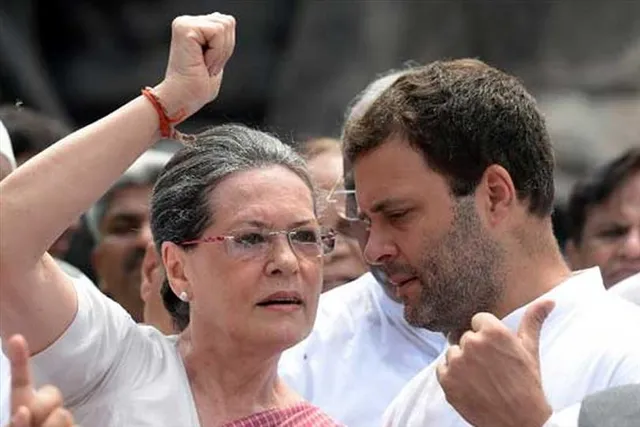 টুইটারে আবেগপ্রবণ রাহুল, মা সোনিয়ার জন্য করলেন বিশেষ পোস্ট