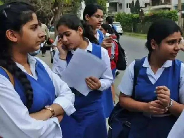 আজ সকাল ৯টায় মাধ্যমিকের ফলপ্রকাশ, ফলাফল জানতে ক্লিক করুন এই লিঙ্কে