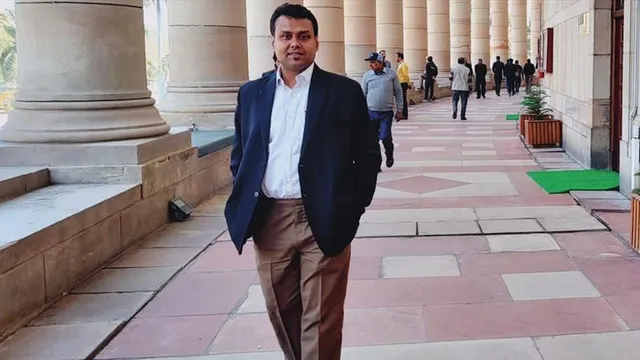 কৌস্তুভ বাগচির ফেসবুক পোস্ট ঘিরে জল্পনা