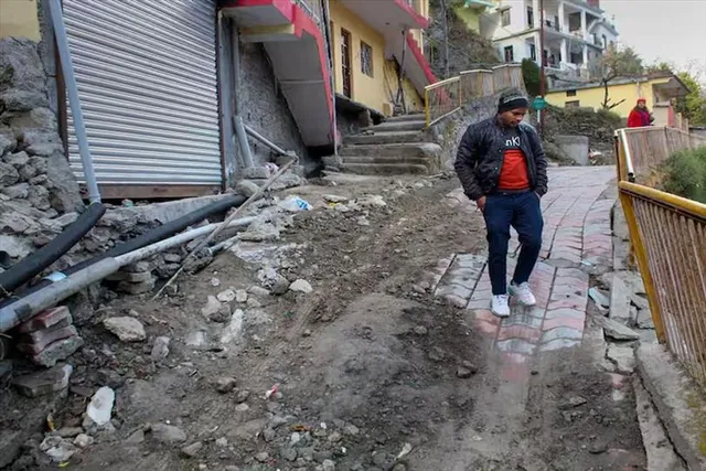 'যোশীমঠ বিপর্যয়ের সঙ্গে জলবিদ্যুৎ প্রকল্পের সম্পর্ক নেই', দাবি NTPC-র