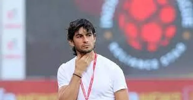 জুয়ানকে নিয়ে যা জানালো অক্ষয় ট্যান্ডন