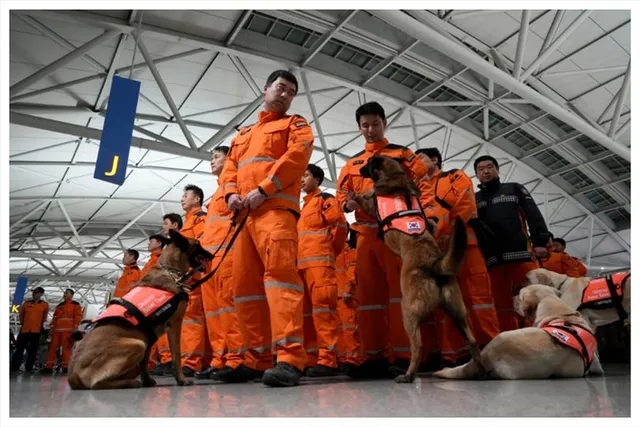 ভূমিকম্পে উদ্ধার কাজ স্থগিত করেছে অস্ট্রিয়ান সেনাবাহিনী