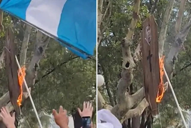 এমবাপ্পের ছবি পোড়ালো আর্জেন্টিনার সমর্থকরা, উঠল সমালোচনার ঝড়