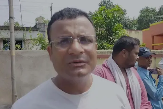 যুবকের পচাগলা মৃতদেহ উদ্ধার, শুনুন প্রতিবেশীর বক্তব্য