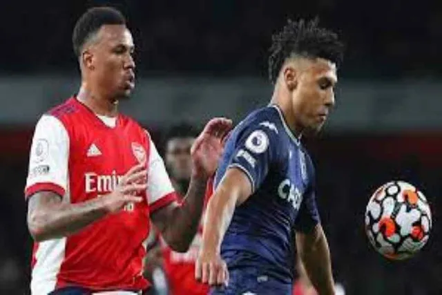 হাফ টাইমে এগিয়ে আর্সেনাল