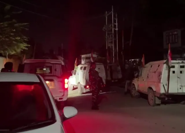 কাশ্মীরের বুদগামে জঙ্গিদের গ্রেনেড হামলা, আহত বেসামরিক নাগরিক