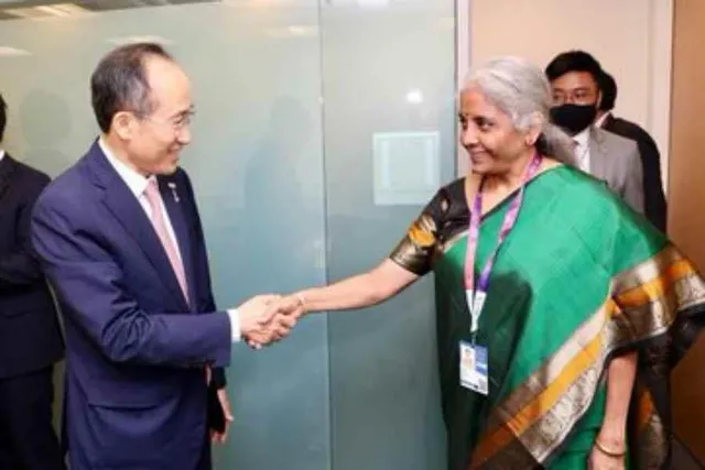 দক্ষিণ কোরিয়ার উপ-প্রধানমন্ত্রীর সঙ্গে সাক্ষাৎ করলেন নির্মলা সীতারামন