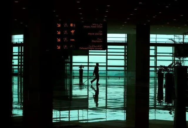 ইসলামাবাদ বিমানবন্দরে শুল্ক কর্মকর্তাদের বিরুদ্ধে ঘুষ নেওয়ার অভিযোগ