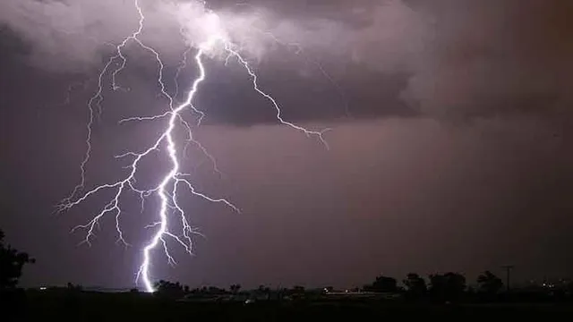 মায়ানমার থেকে ক্রমশ বাংলার দিকে আসছে ঘূর্ণাবর্ত