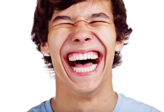 অতিরিক্ত জোরে হাসি ডেকে আনতে পারে মৃত্যু