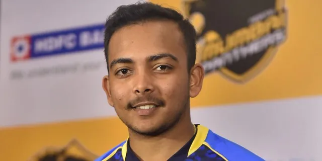 পৃথ্বী শ’য়ের সফরসঙ্গীকে দেখে নিন