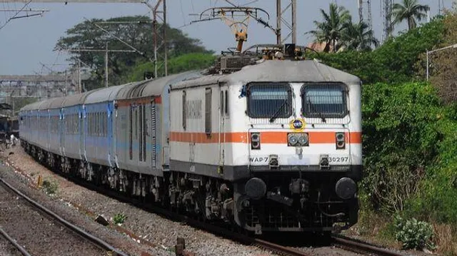 এবার শিশুদের জন্য ট্রেনে টিকিট কাটতে হবে জানাল রেল