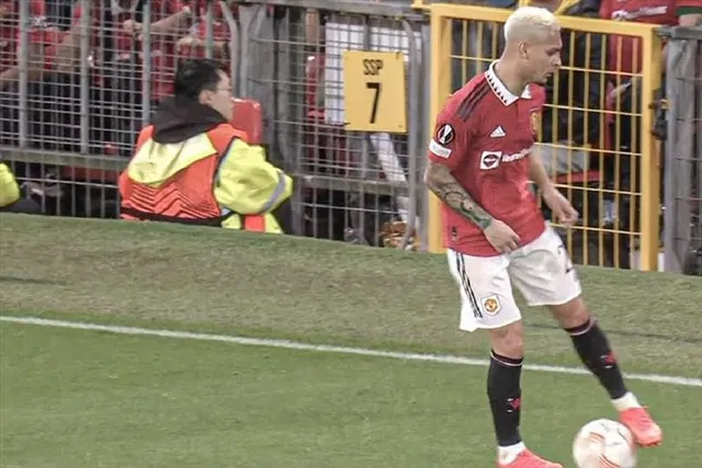 ম্যাচে অ্যান্টনির পরিচিত ৩৬০° স্পিন