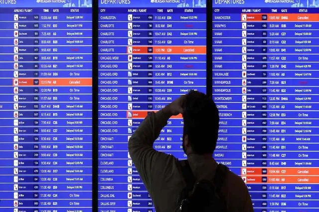 ১৭ হাজারেরও বেশি বিমান বিলম্বিত, বাতিল আড়াই হাজারেরও বেশি