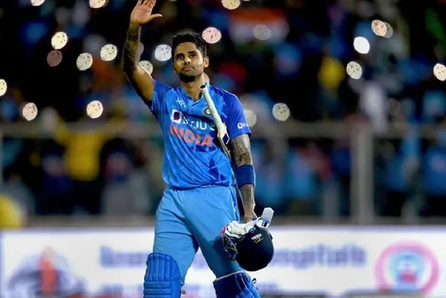 হাফ সেঞ্চুরি হাঁকালেন সূর্যকুমার যাদব