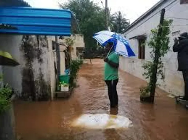 শক্তি হারিয়ে গভীর নিম্নচাপে পরিণত হল 'গুলাব'