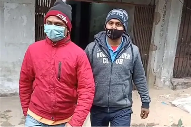 বিবাহের প্রতিশ্রুতি দিয়ে সহবাসের অভিযোগে গ্রেফতার