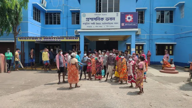 ১০০ দিনের কাজে দুর্নীতি, বিক্ষোভে সামিল গ্রামবাসী