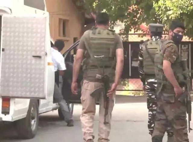 জম্মু কাশ্মীরে অনুপ্রবেশের চেষ্টা ব্যাহত করল সেনা, সেনার গুলিতে নিহত জঙ্গি