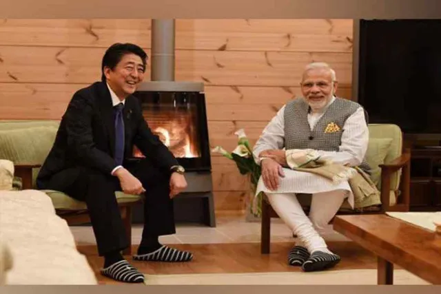 প্রিয় বন্ধুর স্মৃতীকে সম্মান জানাতে মোদীর জাপান সফর