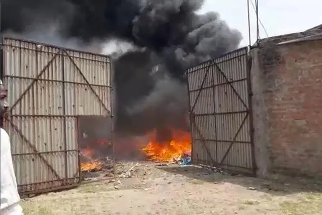 ভয়াবহ অগ্নিকাণ্ড আসানসোলে