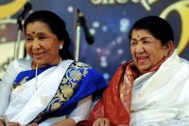 দিদিকে নিয়ে স্মৃতিচারণায় আশা