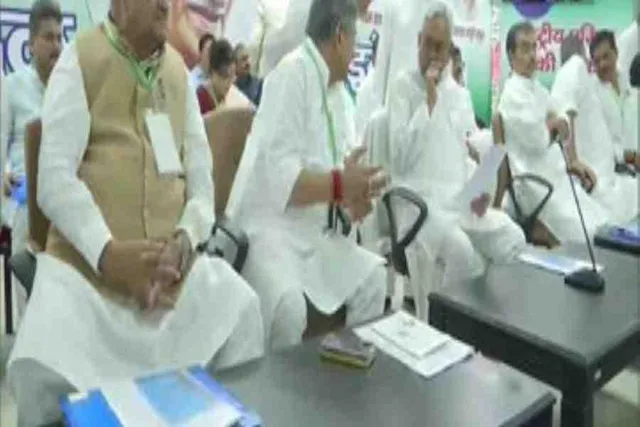 পাটনায় জেডিইউর বৈঠকে নীতিশ কুমার